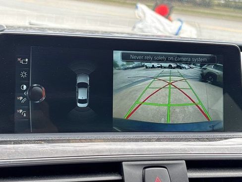 Used 2017 BMW 330i Sedan RWD image 32