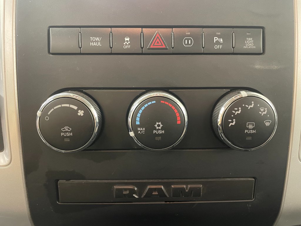 Used 2012 RAM 2500 SLT w/ Technology Group AWD/4WD image 19