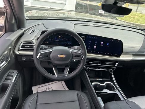 New 2026 Chevrolet Traverse LT w/ Sun and Wheel Package image 28