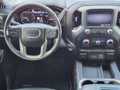 Used 2022 GMC Sierra 3500 Denali w/ Denali Black Diamond Edition image 25