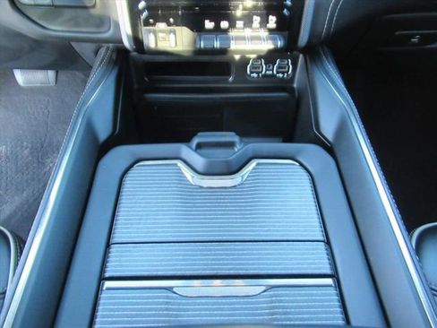 Certified 2021 RAM 3500 Limited image 25