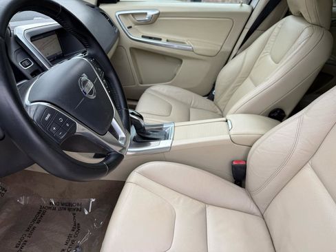Used 2014 Volvo XC60 3.2 image 31