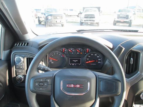 New 2026 GMC Sierra 1500 Pro w/ Graphite Edition image 18