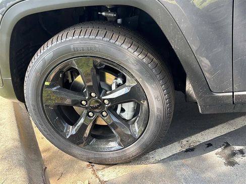 New 2025 Jeep Grand Cherokee Limited w/ Luxury Tech Group II image 41