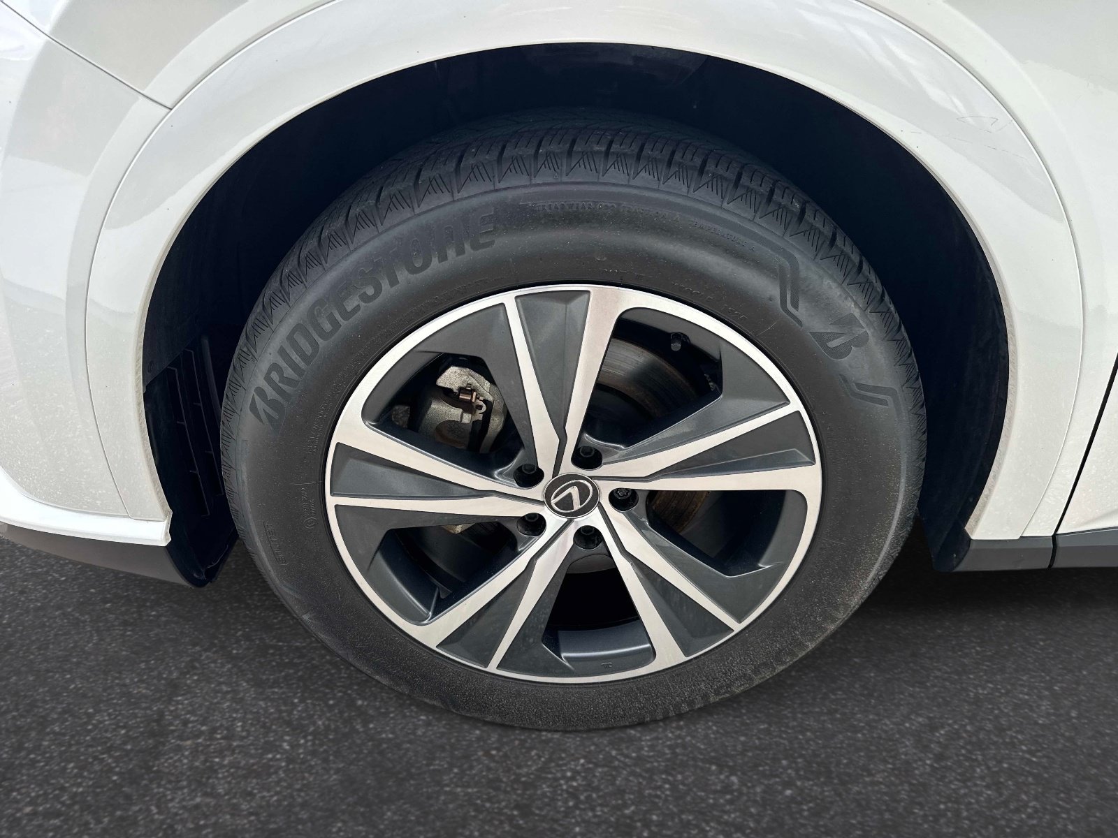 Used 2025 Lexus RX 350 Premium w/ Accessory Package (Z1) FWD image 10