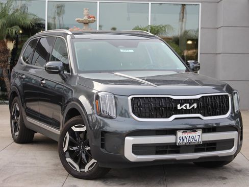 Certified 2024 Kia Telluride EX image 1