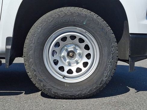 Used 2026 Chevrolet Silverado 1500 W/T w/ WT Value Package image 8
