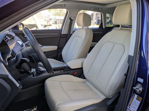 Used 2023 Audi Q3 2.0T Premium Plus w/ Premium Plus Package image 30