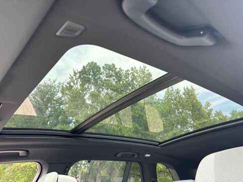 New 2026 BMW X5 xDrive40i w/ M Sport Package image 4