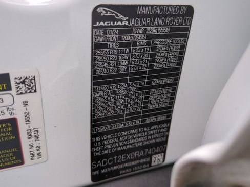 Used 2024 Jaguar F-PACE R-Dynamic S image 31