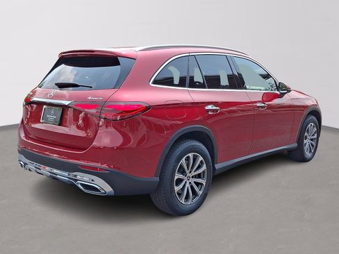Certified 2026 Mercedes-Benz GLC 300 4MATIC image 4