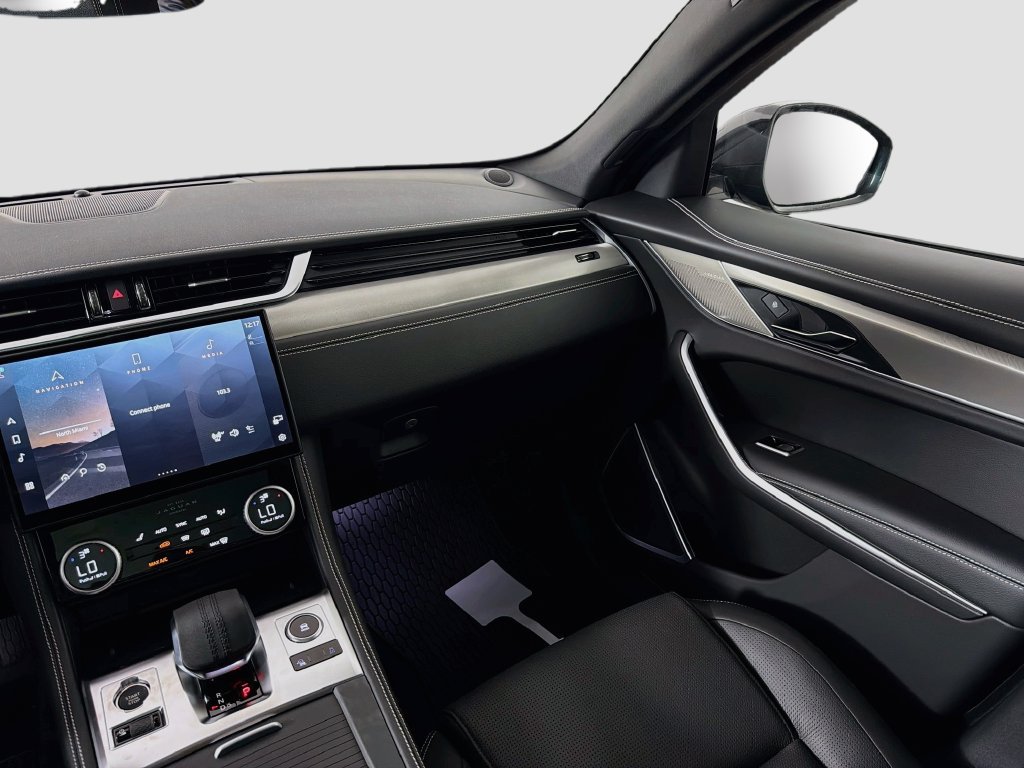 New 2026 Jaguar F-PACE R-Dynamic S AWD/4WD image 25