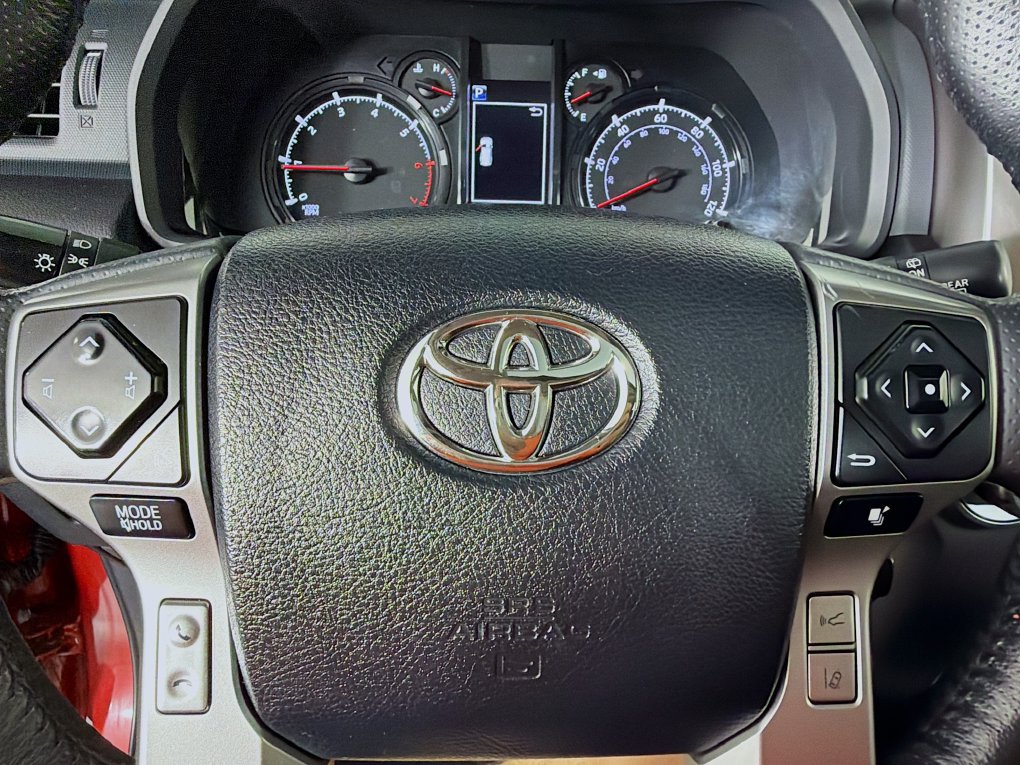 Used 2023 Toyota 4Runner SR5 Premium w/ Moonroof Package RWD image 16
