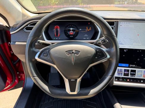 Used 2013 Tesla Model S Performance RWD image 18