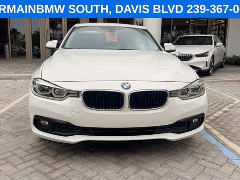 Used 2018 BMW 320i Sedan RWD image 4