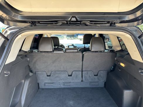 Used 2017 Ford Escape SE w/ Equipment Group 201A FWD image 13
