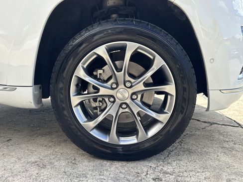 Used 2021 Jeep Grand Cherokee Summit w/ Platinum Series Group image 16