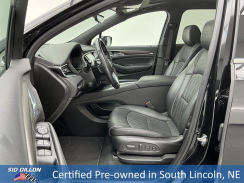 Used 2022 Buick Enclave Avenir w/ Avenir Technology Package image 18