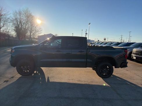 New 2026 Chevrolet Silverado 1500 Custom Trail Boss w/ LPO, Dark Essentials Package AWD/4WD image 3