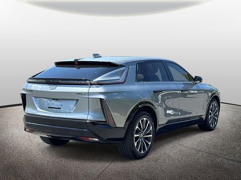 Certified 2024 Cadillac Lyriq Sport AWD/4WD image 2