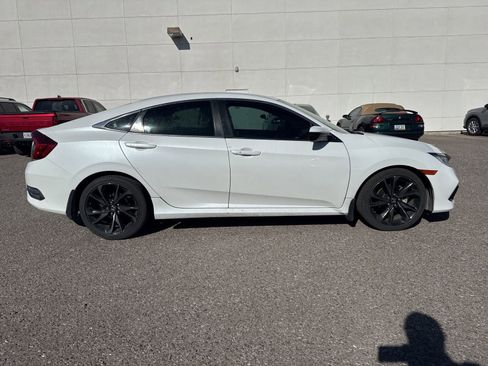 Used 2019 Honda Civic Sport image 6