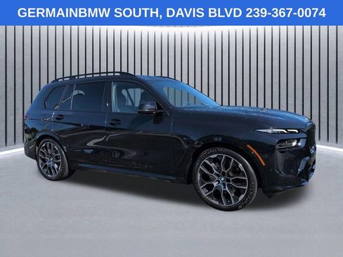 Used 2025 BMW X7 M60i AWD/4WD image 3