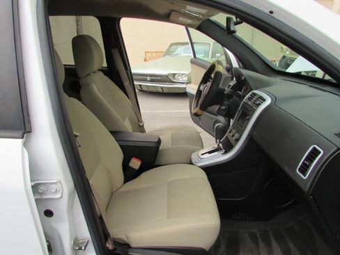 Used 2007 Pontiac Torrent 2WD w/ Preferred Package image 29