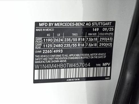 New 2026 Mercedes-Benz GLB 250 4MATIC image 27