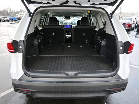 New 2026 Toyota Grand Highlander XLE image 7