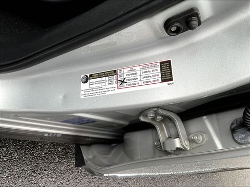 Used 2020 Nissan Pathfinder Platinum AWD/4WD image 19