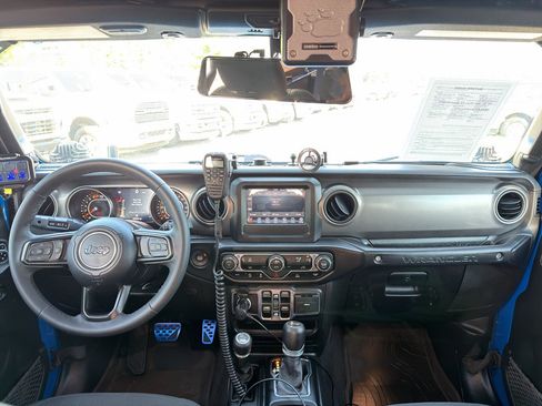Used 2023 Jeep Wrangler Unlimited Sport AWD/4WD image 11