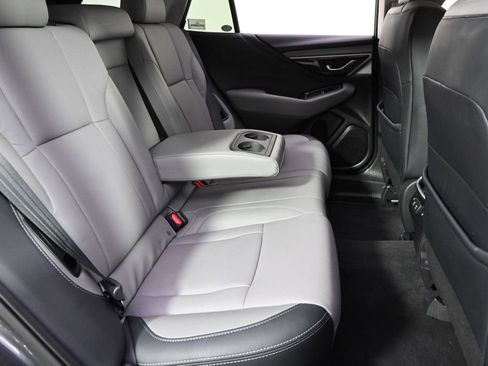 Used 2022 Subaru Outback Limited image 18