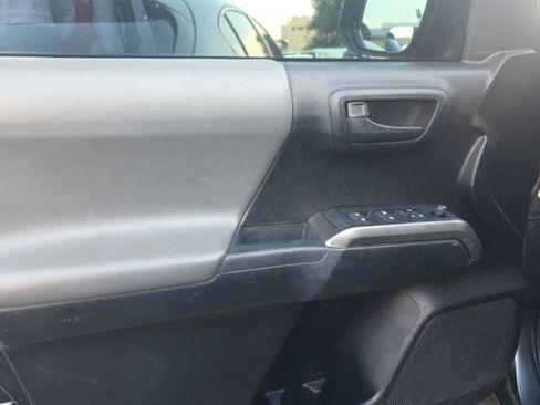 Used 2021 Toyota Tacoma SR5 image 27