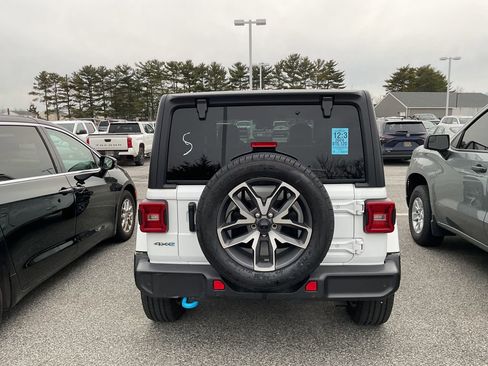 Used 2024 Jeep Wrangler Sport S w/ Convenience Group image 8