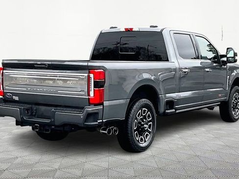 Used 2024 Ford F250 Platinum image 8