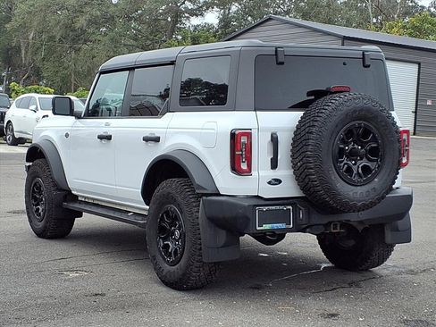 Used 2023 Ford Bronco Wildtrak image 5