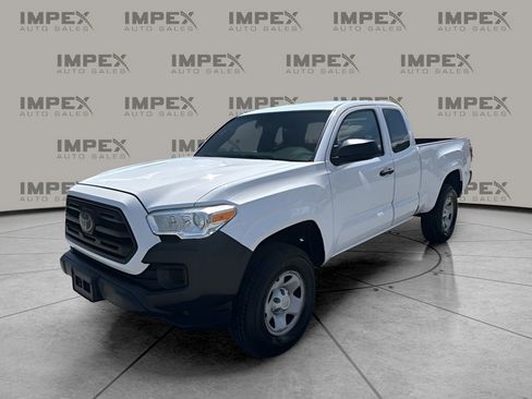 Used 2019 Toyota Tacoma SR AWD/4WD image 1