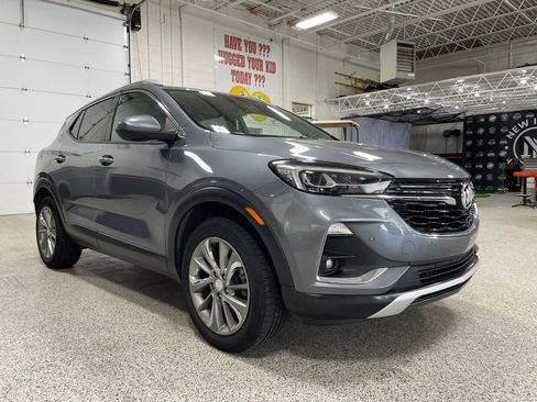 Used 2021 Buick Encore GX Essence w/ Advanced Technology Package AWD/4WD image 1