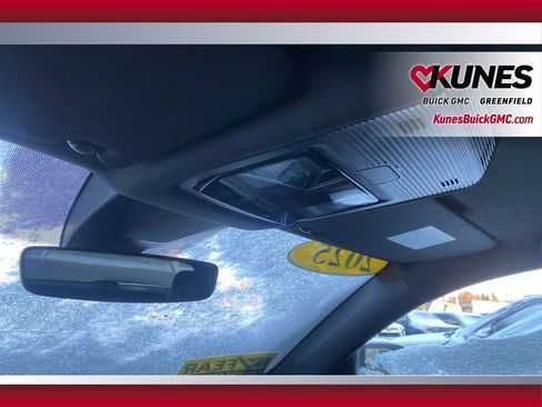 Used 2025 Volkswagen Atlas Cross Sport SE image 29