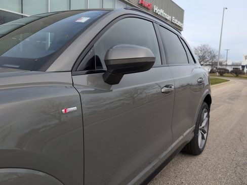 New 2025 Audi Q3 2.0T Premium image 35