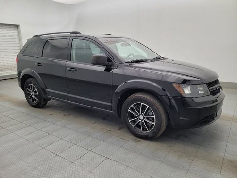 Used 2017 Dodge Journey SE w/ Flexible Seating Group image 11