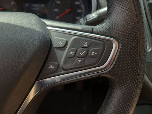 Used 2025 Chevrolet Malibu LS FWD image 23
