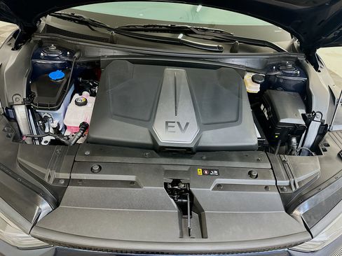 Used 2023 Kia EV6 Wind AWD/4WD image 35