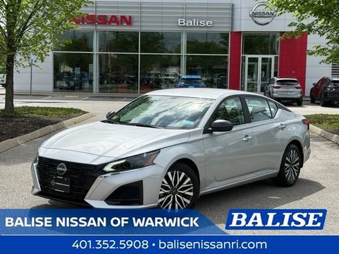 Certified 2025 Nissan Altima 2.5 SV FWD image 1