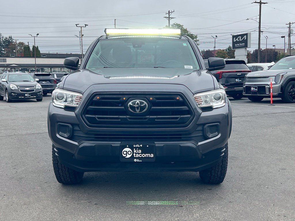 Used 2019 Toyota Tacoma SR w/ SX Package RWD image 4
