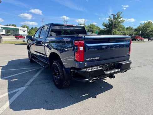 Used 2022 Chevrolet Silverado 1500 LT Trail Boss w/ Bed Protection Package AWD/4WD image 4