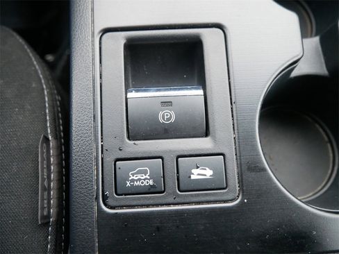 Used 2019 Subaru Outback 2.5i Premium image 32