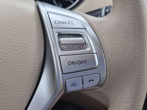 Used 2015 Nissan Rogue S AWD/4WD image 13