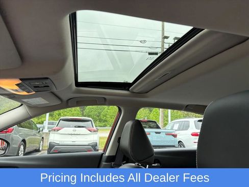 Used 2023 Nissan Altima 2.5 SR w/ SR Premium Package FWD image 14