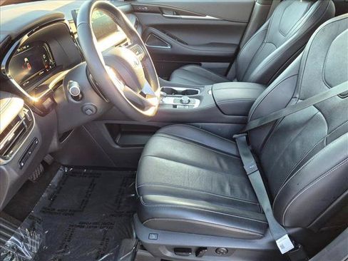 Used 2025 INFINITI QX60 Sensory w/ Vision Package AWD/4WD image 16